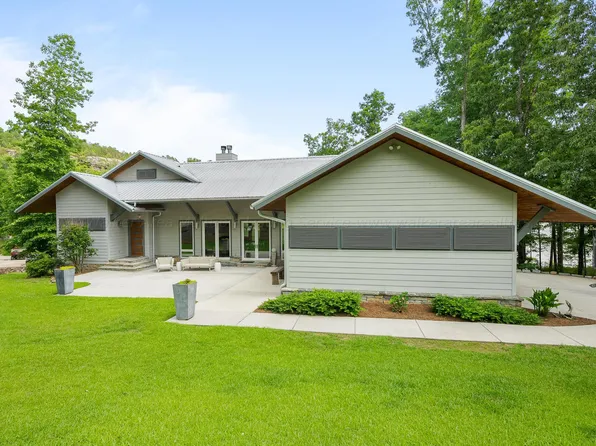 693 Lakeridge Dr, Arley, AL 35541