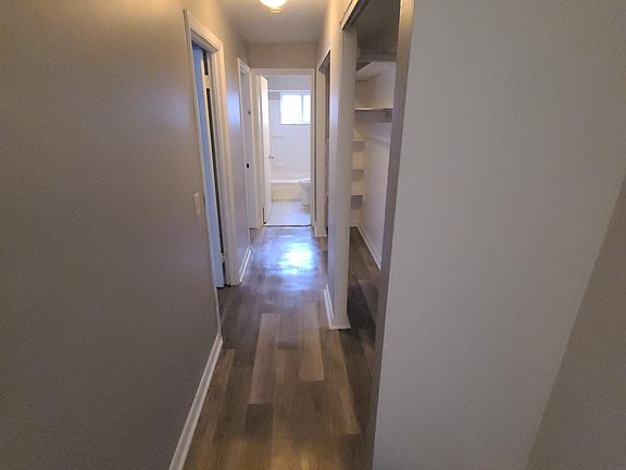 5th image of 170 Richardson Pl Unit 9