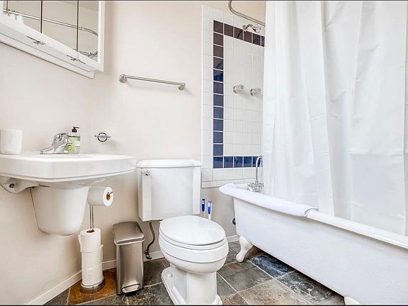 3rd image of 1155 Pine St APT 14