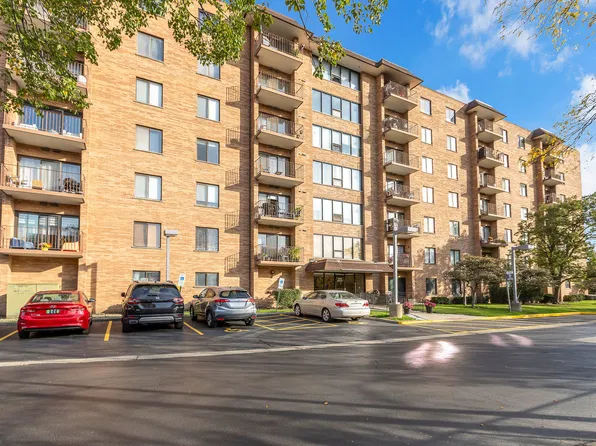 1777 W Crystal Ln Unit 206, Mount Prospect, IL 60056