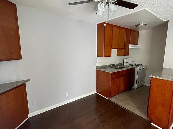 2nd image of 6422 Woodley Ave APT 104