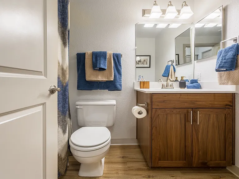 Artesia Apartments — Photo 9