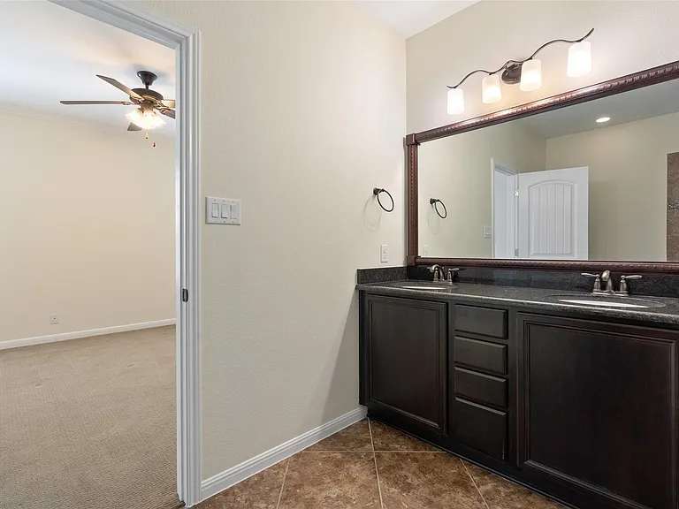 9412 Solana Vista Loop #B — Photo 11