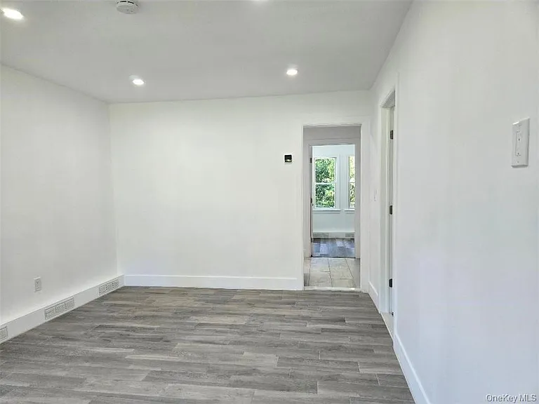 3074 Lexington Ave #2 — Photo 6
