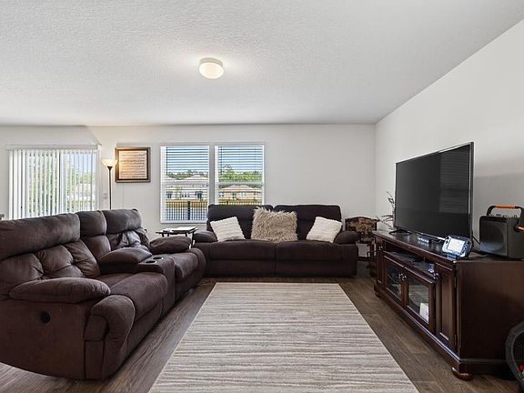 4th image of 12655 Cucumber Tree St