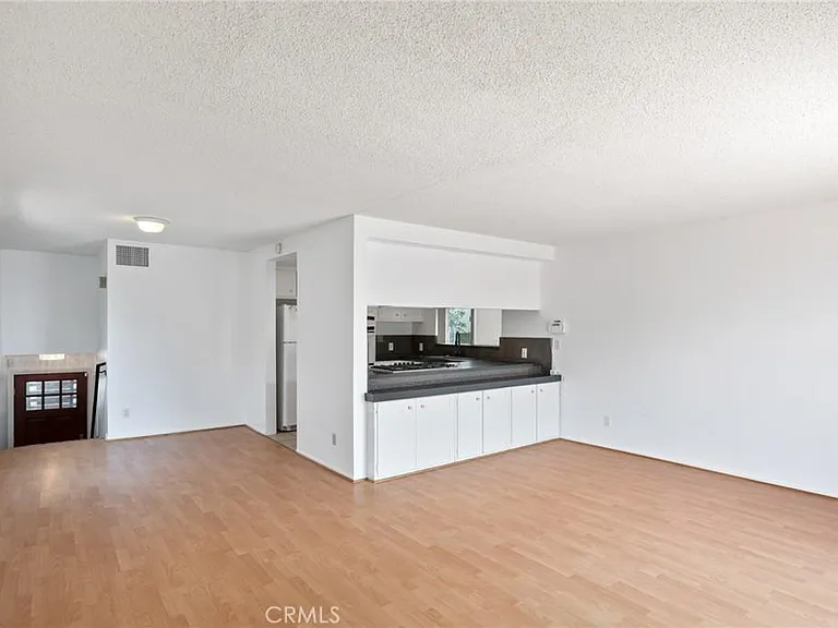 738 Manhattan Ave #A — Photo 10