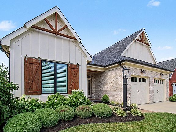 4th image of 10803 Saint Leger Cir