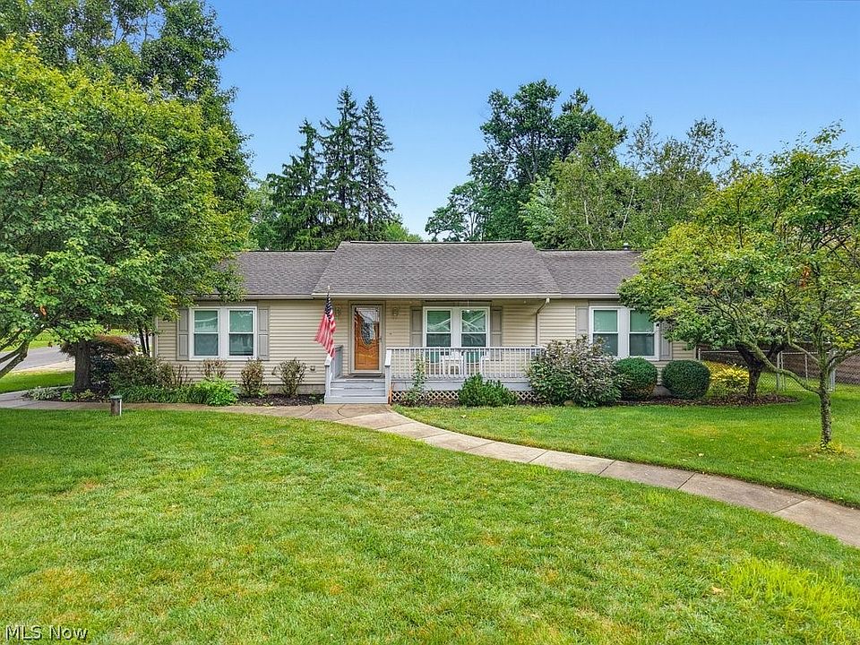1st image of 3295 Waterside Dr