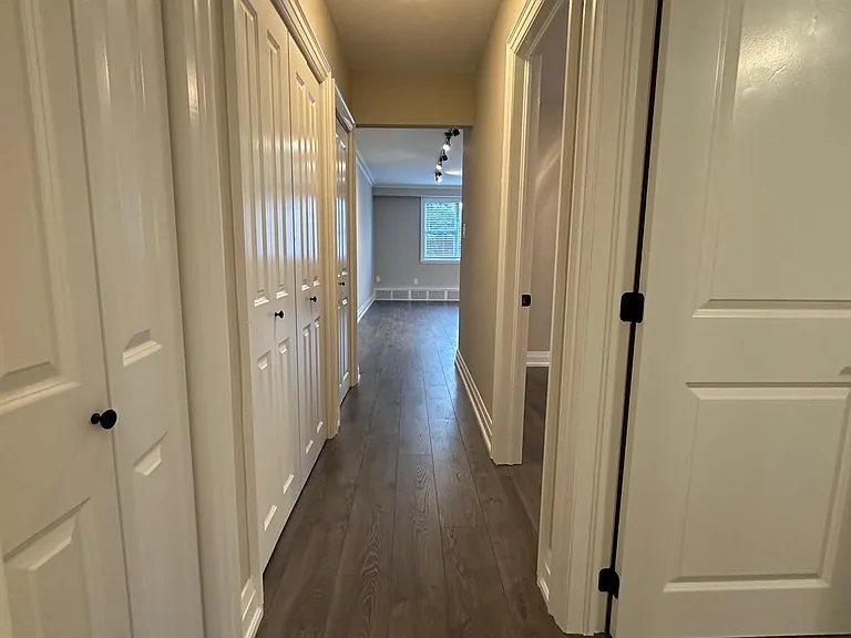 27 Paisley Blvd E #2 — Photo 9
