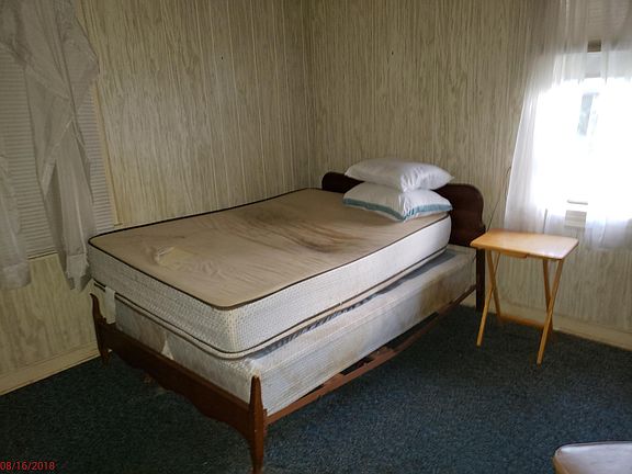 5th image of 1808 Brooklane Dr