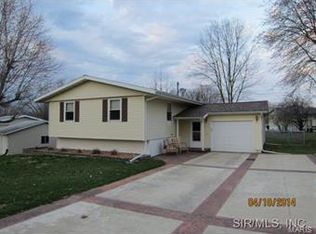 620 Sunflower St, Vandalia, IL 62471