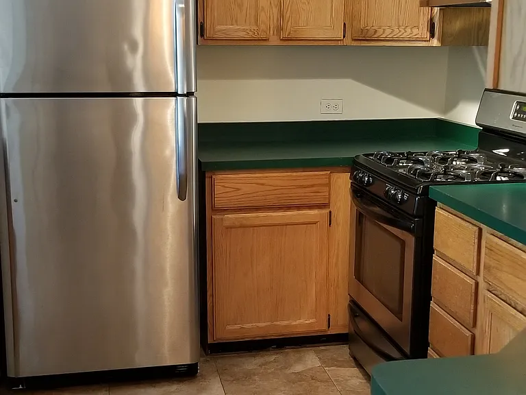 1825 W Thomas St #2F — Photo 5