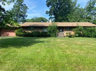 8040 Strongsville Blvd, Strongsville, OH 44149
