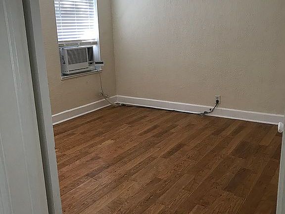 5th image of 90 SE 5th Ave APT 6
