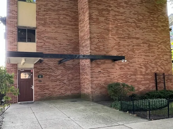 6961 N Oakley Ave APT 407B, Chicago, IL 60645