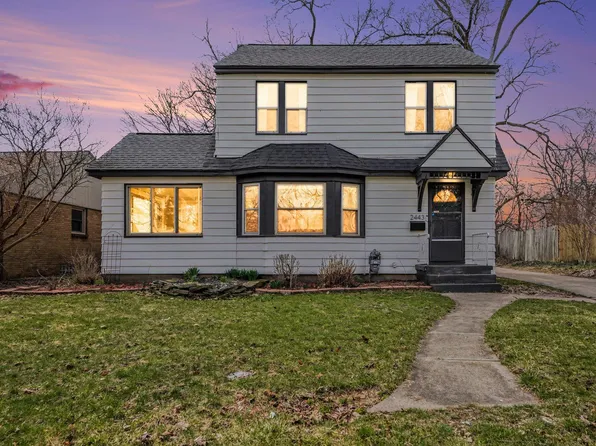 2443 Cherrywood Ct SW, Wyoming, MI 49519