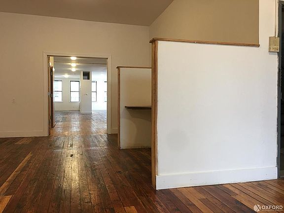 3rd image of 1109 Dekalb Ave APT 2