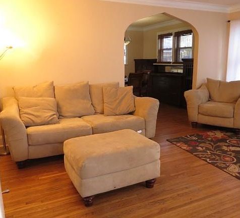 2nd image of 4311 1st Ave S