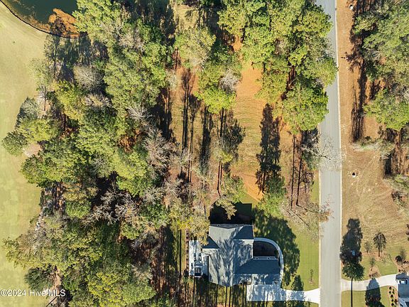 2nd image of 196 East Winding Way