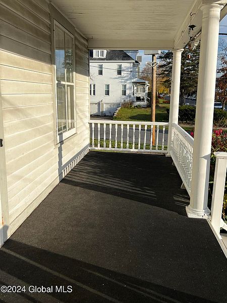 4th image of 1643 Rugby Road