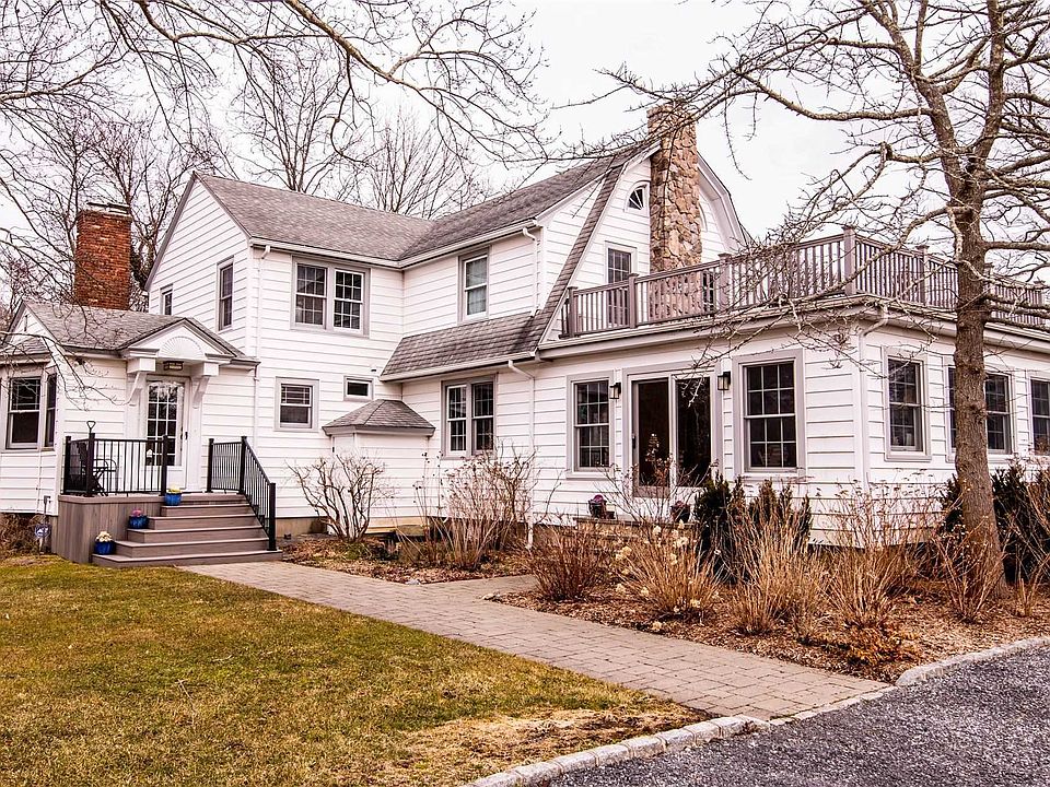 1st image of 250 S Snedecor Ave