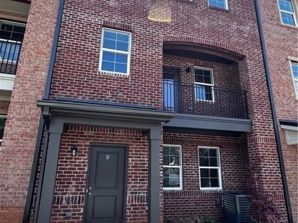 1777 Temple Avenueunit #Q