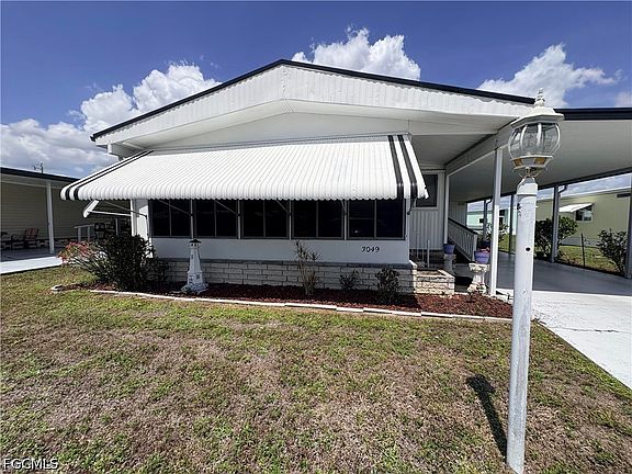3rd image of 3049 Longview Ln