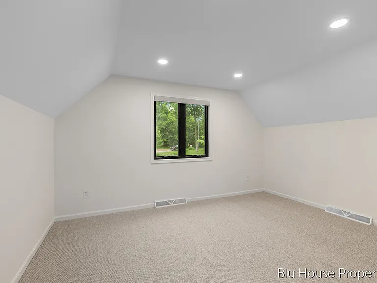 5140 Sequoia Dr SE — Photo 14