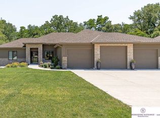 1605 Blue Sage Pkwy, Elkhorn, NE 68022