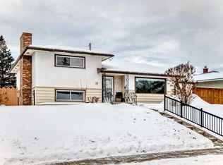 31 E Fenton Rd SE, Calgary, AB T2H1B8