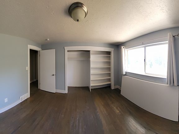 2nd image of 5884 S Lakeside Dr