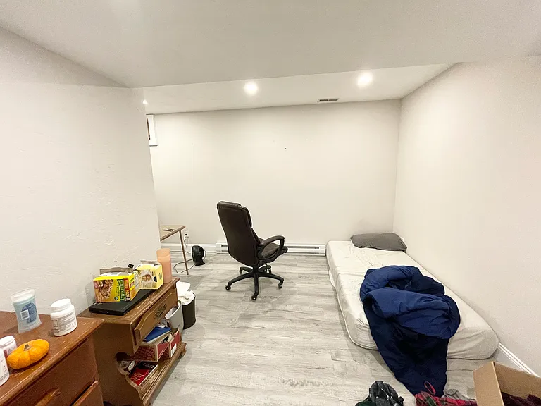 27 Iroquois St #1 — Photo 7