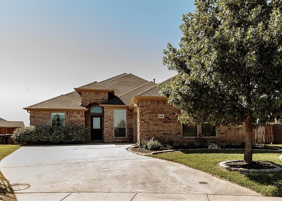1st image of 8900 Lake Rock Ct