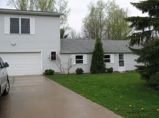 11000 Prouty Rd, Concord Township, OH 44077