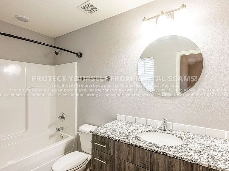 1374 N Corsica Dr — Photo 8
