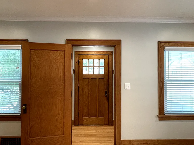 339 N 35th Ave — Photo 9