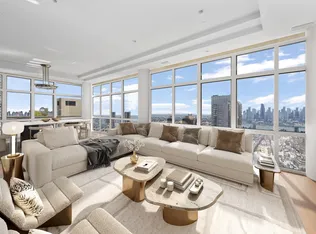 300 East 55th Street PHC image 1 of 14