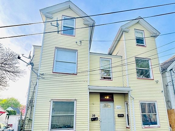 2nd image of 39 Groves Ave