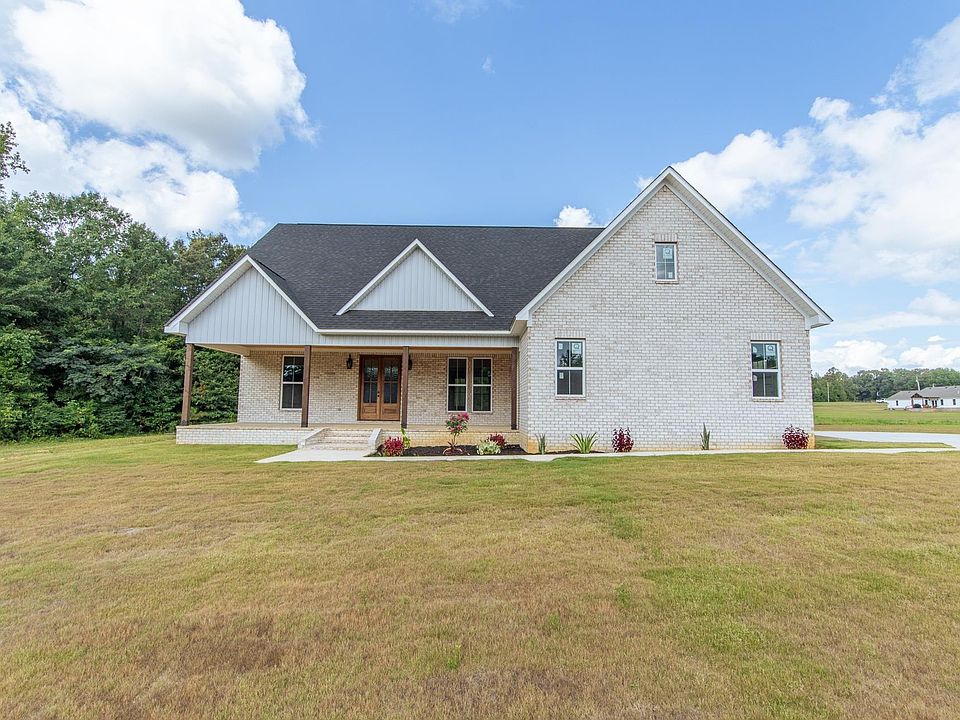1st image of 90 Columbus Ln
