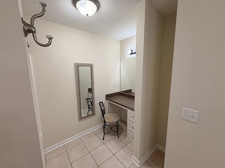 259 Canterberry Pl — Photo 8