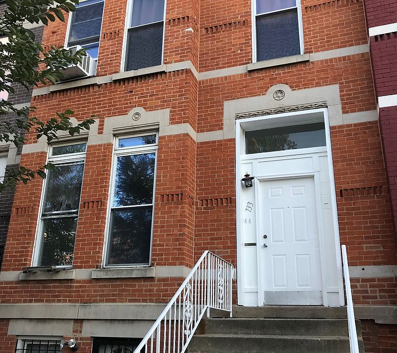 1st image of 2733 W Warren Blvd #1