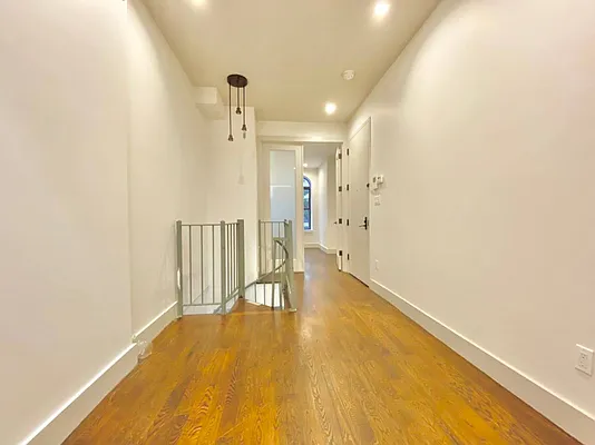 Rented by Doorway NYC, LLC | media 4
