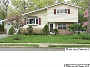 20 Cardinal Dr, Toms River, NJ