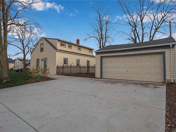 4th image of 254 Dalton Dr