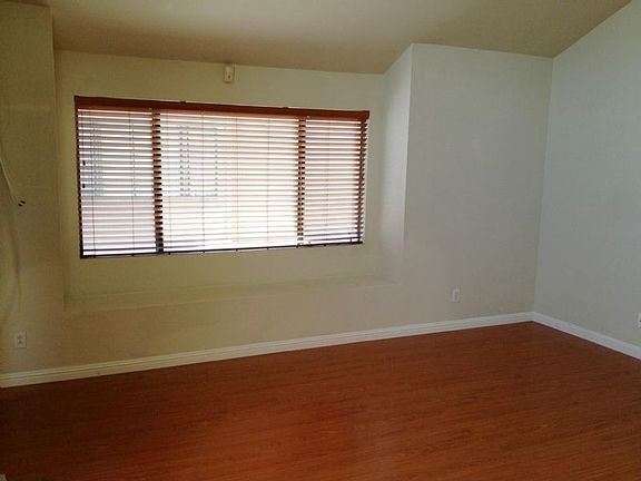 3rd image of 726 S Fir Ave APT 9