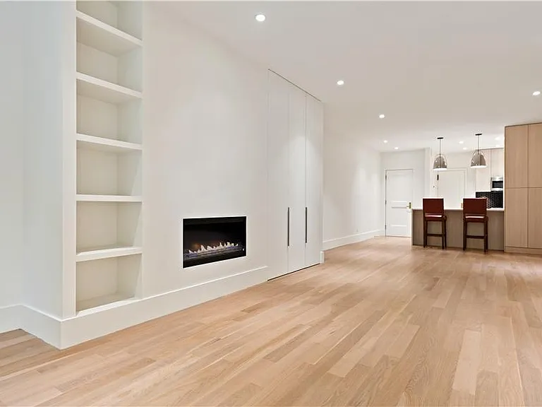 1160 5th Ave #406 — Photo 4