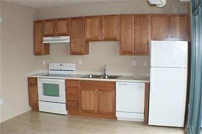 2nd image of 401 W Shoreline Dr