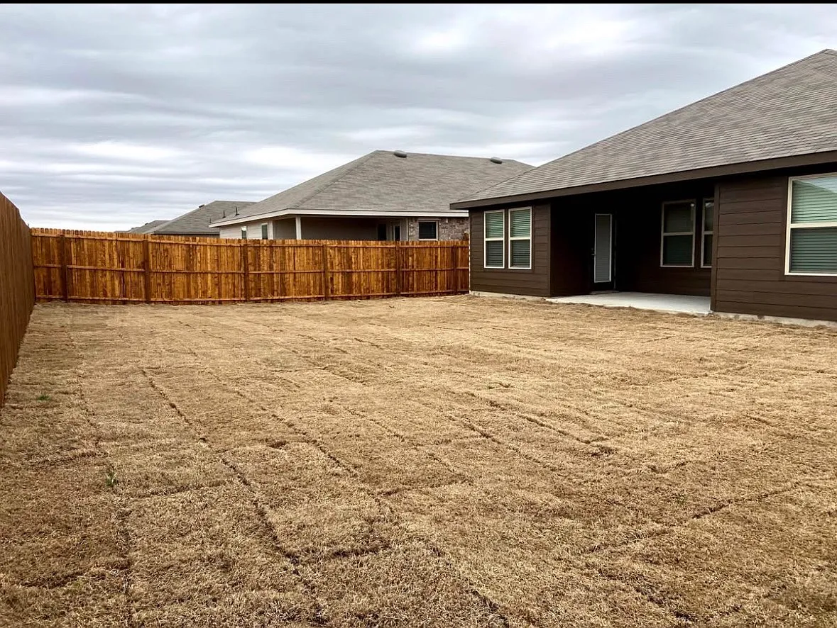 4 bed, 1708 sqft, $2,385 — Photo 2