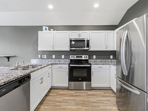 3rd image of 111 Bering Dr