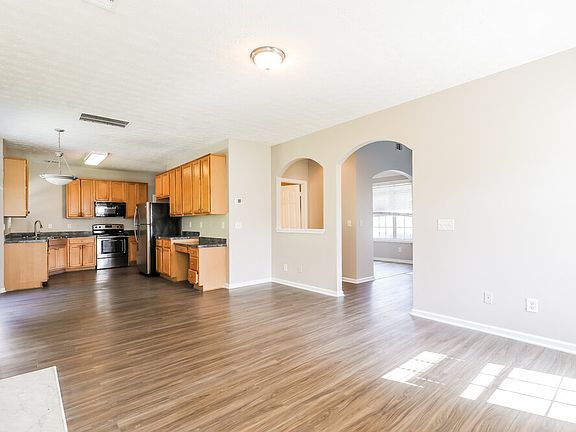 5th image of 2415 Crestwicke Crossing Ct